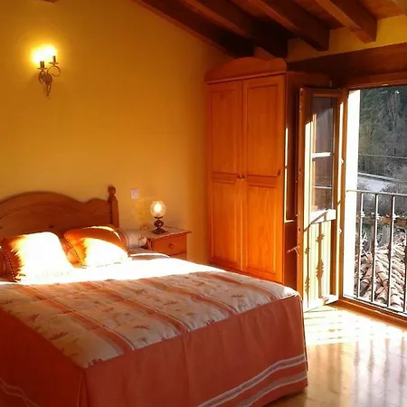 Casa Rural La Huerta De Potes Cabezon de Liebana Exterior photo